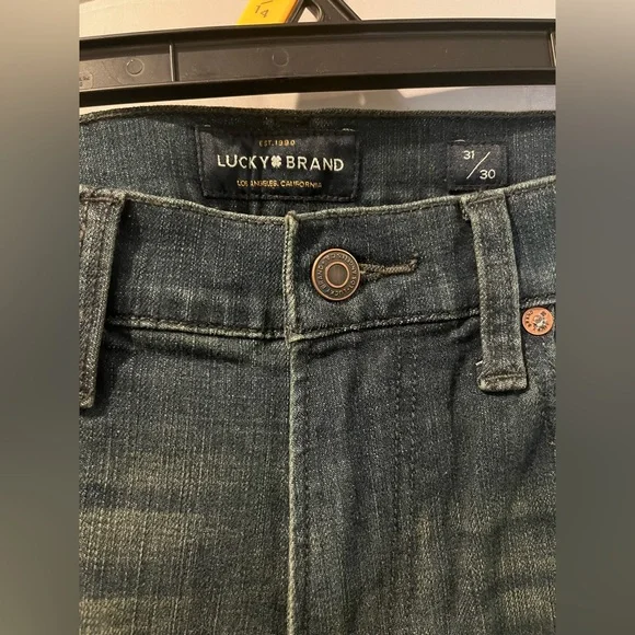 Lucky Brand Men's Dark Wash Jeans - Picture 2 of 4